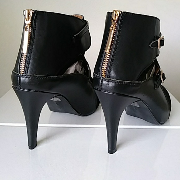 Mark Genuine Suede Leather Booties. Brand NEW! - Picture 5 of 8